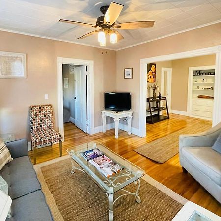 Delightful 2Br Apartment With Balcony - 15 Min From Mohegan Sun- Foxwoods Casinos & Mystic 뉴런던 외부 사진