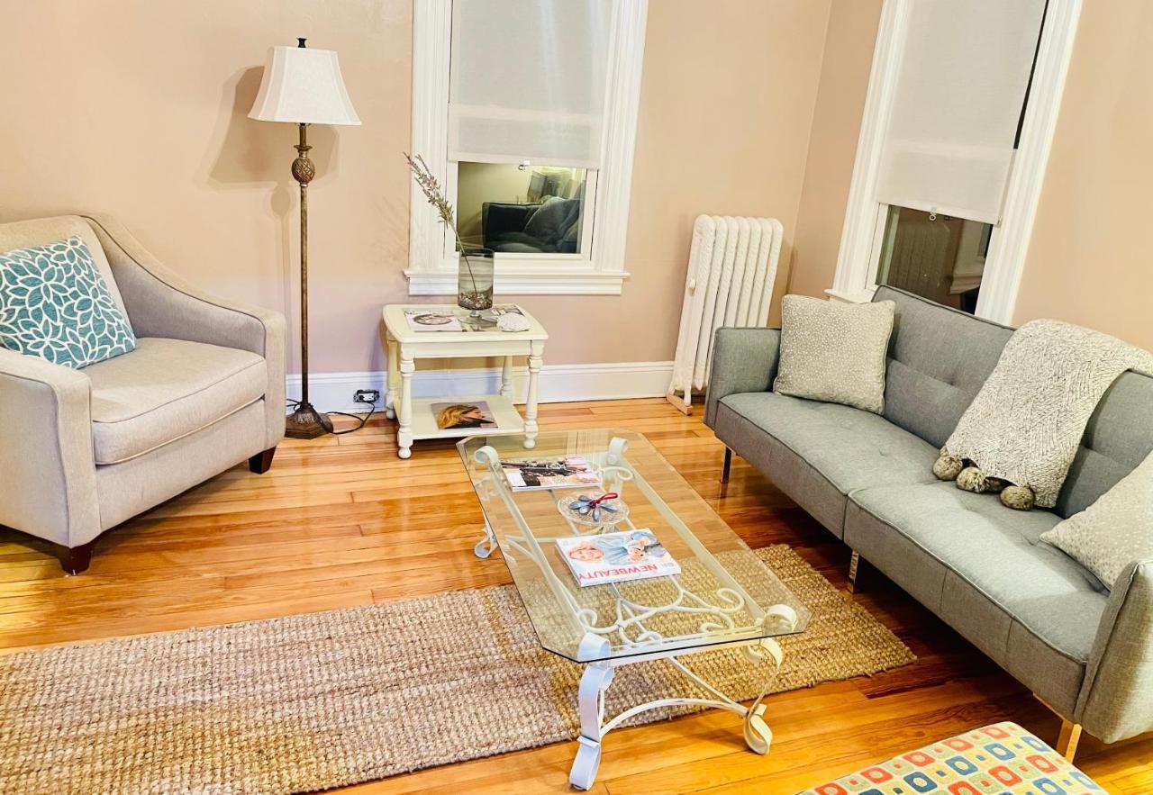 Delightful 2Br Apartment With Balcony - 15 Min From Mohegan Sun- Foxwoods Casinos & Mystic 뉴런던 외부 사진