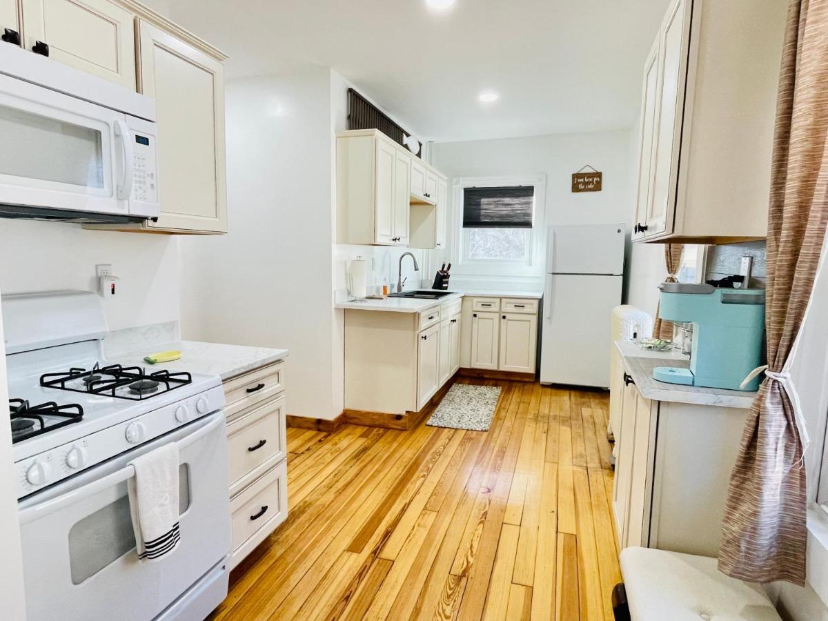 Delightful 2Br Apartment With Balcony - 15 Min From Mohegan Sun- Foxwoods Casinos & Mystic 뉴런던 외부 사진