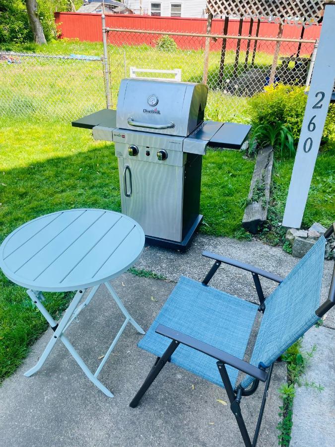 Delightful 2Br Apartment With Balcony - 15 Min From Mohegan Sun- Foxwoods Casinos & Mystic 뉴런던 외부 사진
