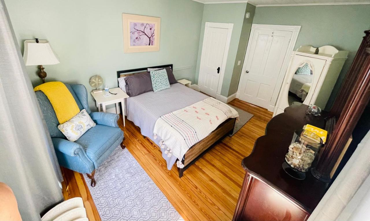 Delightful 2Br Apartment With Balcony - 15 Min From Mohegan Sun- Foxwoods Casinos & Mystic 뉴런던 외부 사진
