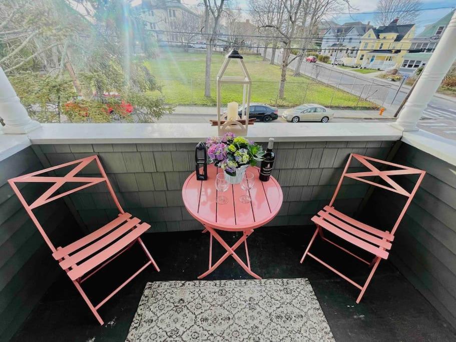 Delightful 2Br Apartment With Balcony - 15 Min From Mohegan Sun- Foxwoods Casinos & Mystic 뉴런던 외부 사진